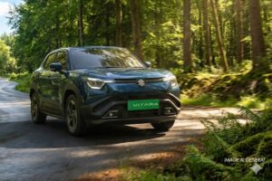 Maruti eVitara 2026 बैटरी कैपेसिटी, रेंज (KM), चार्जिंग टाइम, फीचर्स और फुल स्पेसिफिकेशन